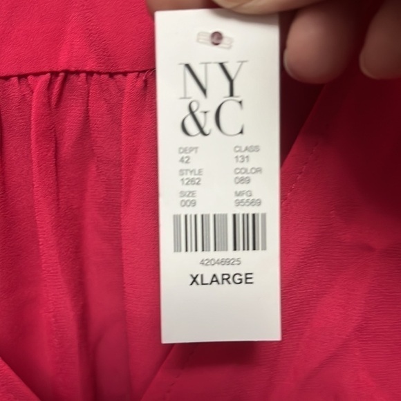 New York & Co- Hot Pink Drapey Polyester With Bell Sleeves - Picture 4 of 6